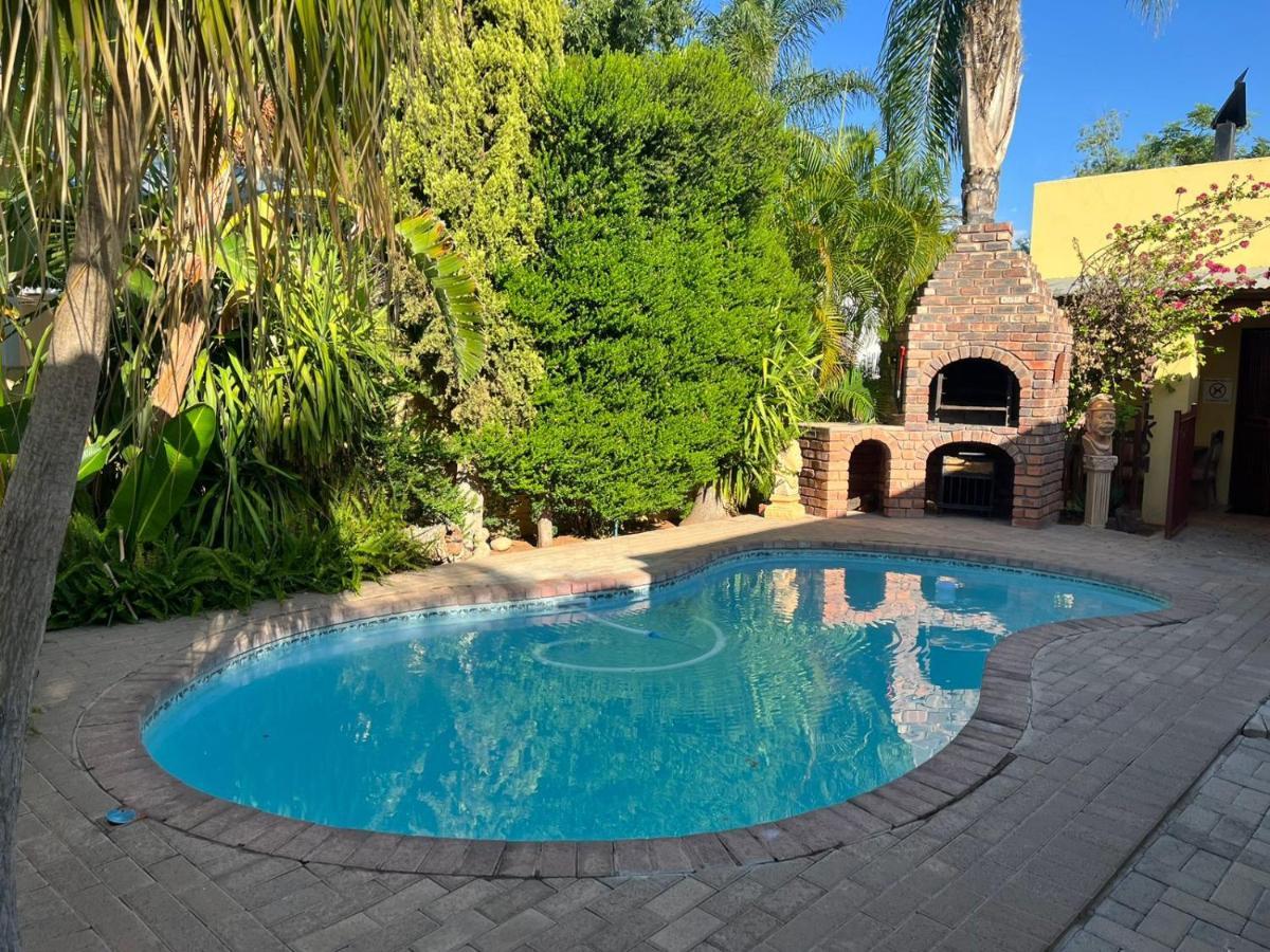 Tarentaalrand Guesthouse Upington Kültér fotó