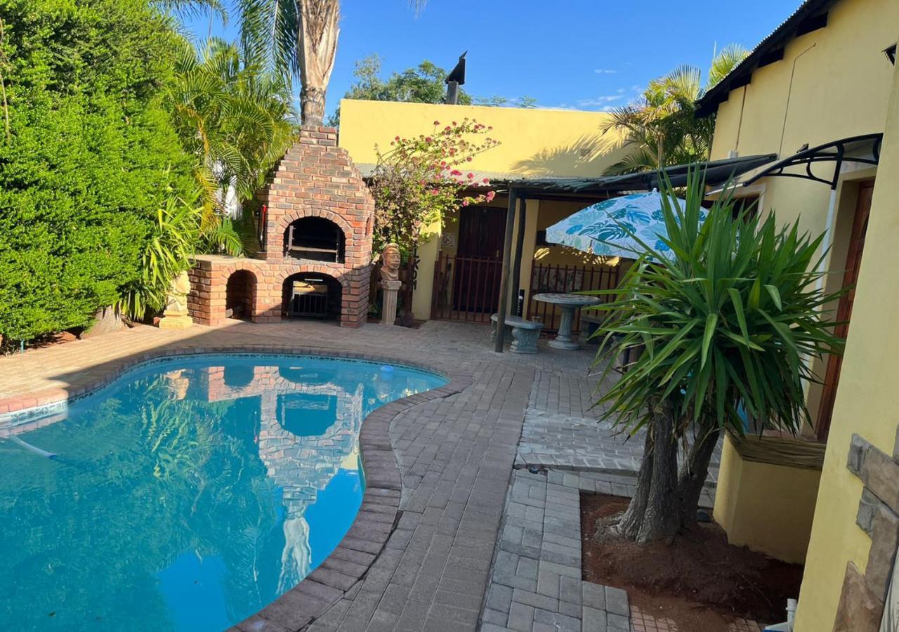 Tarentaalrand Guesthouse Upington Kültér fotó